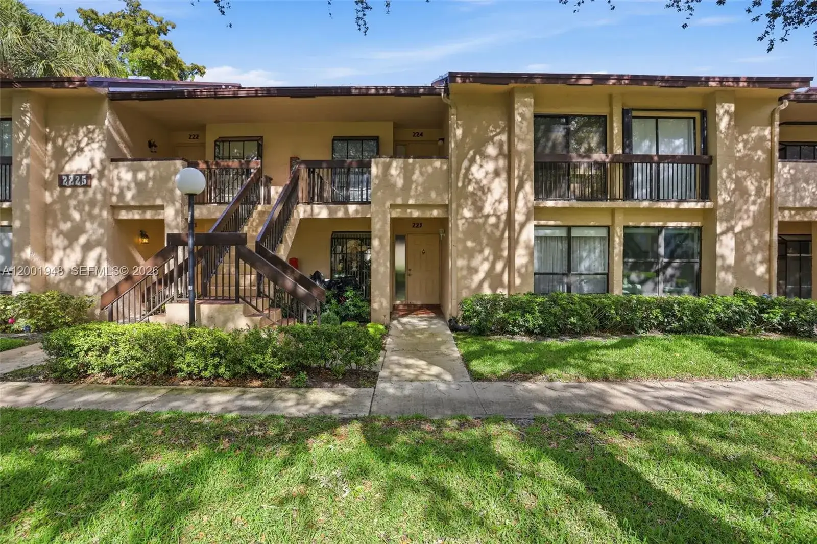 2 bedroom 2 bath Residential for sale at 2225 SW 15th St # 223, Deerfield Beach FL 33442