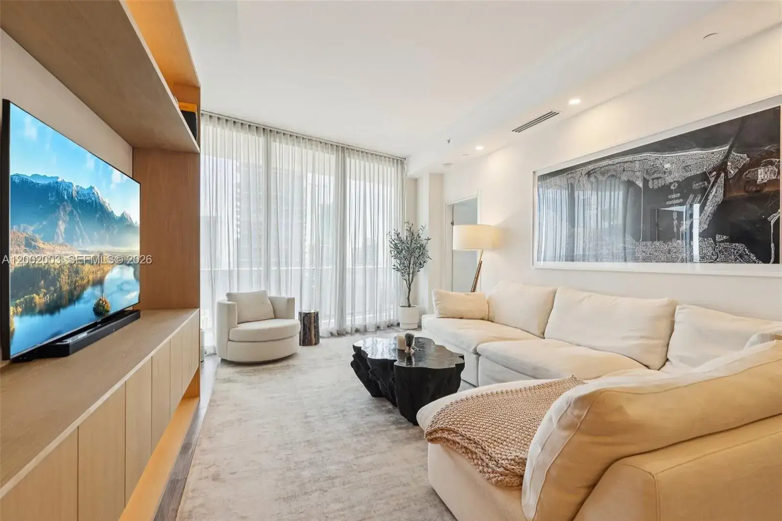 2 bedroom 2 bath Residential for sale at 801 S Miami Ave # 4902, Miami FL 33130