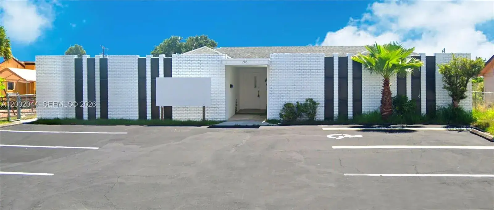 Commercial Sale for sale at 706 N 7th St, Fort Pierce FL 34950