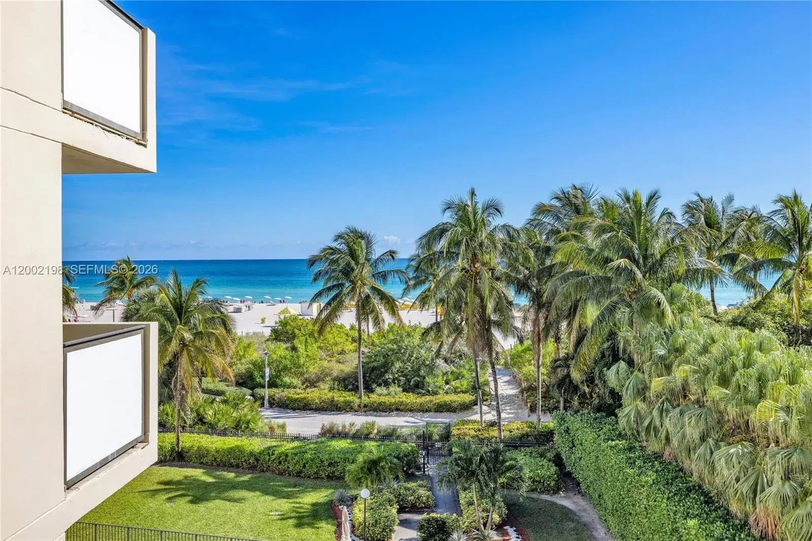 2 bedroom 2 bath Residential Lease for rent at 1623 Collins Ave # 418, Miami Beach FL 33139