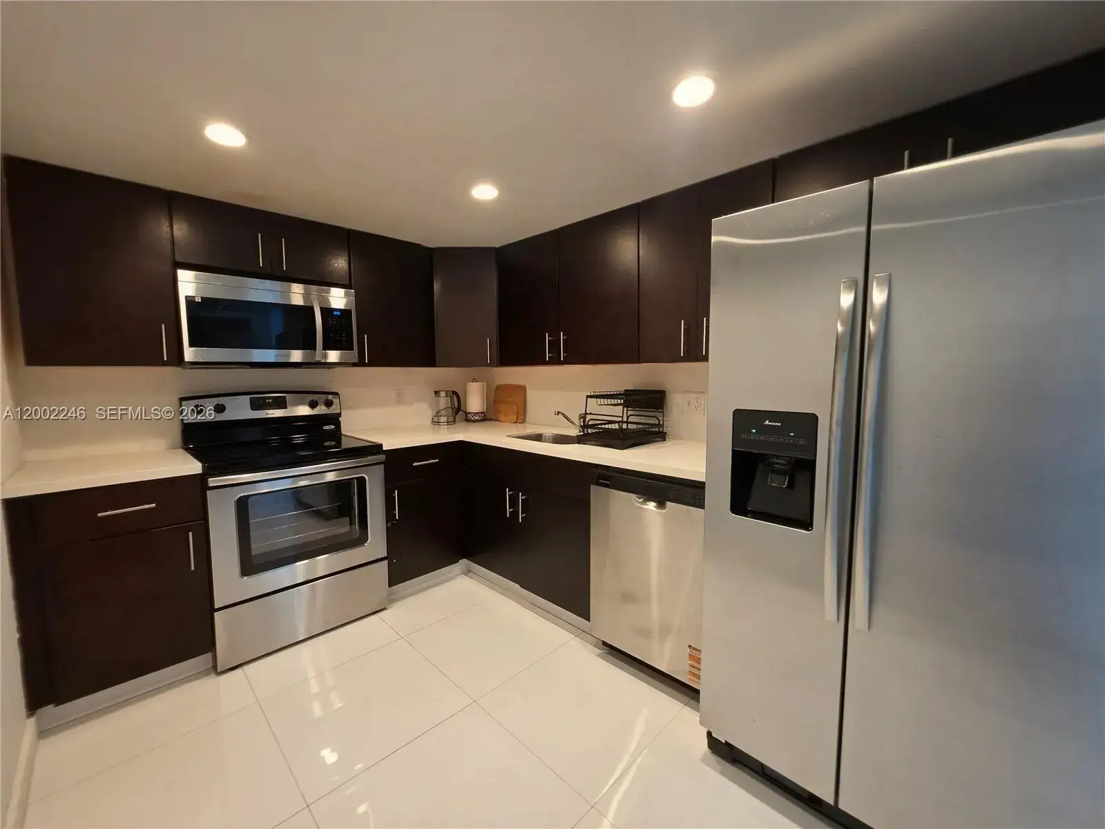 1 bedroom 1 bath Residential Lease for rent at 1200 NE Miami Gardens Dr # 1003W, Miami FL 33179