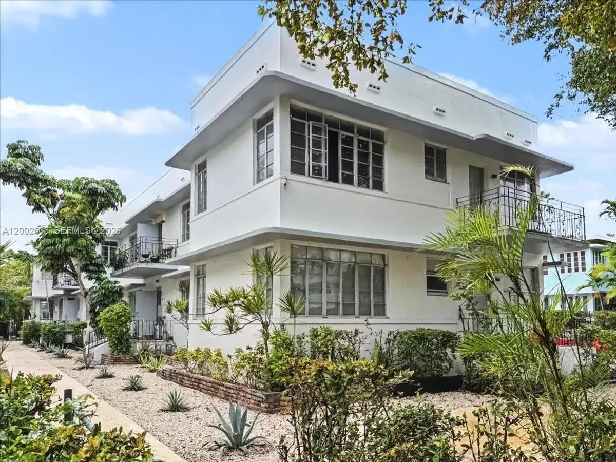 3 bedroom 1 bath Residential Lease for rent at 760 Lenox Ave # 1, Miami Beach FL 33139