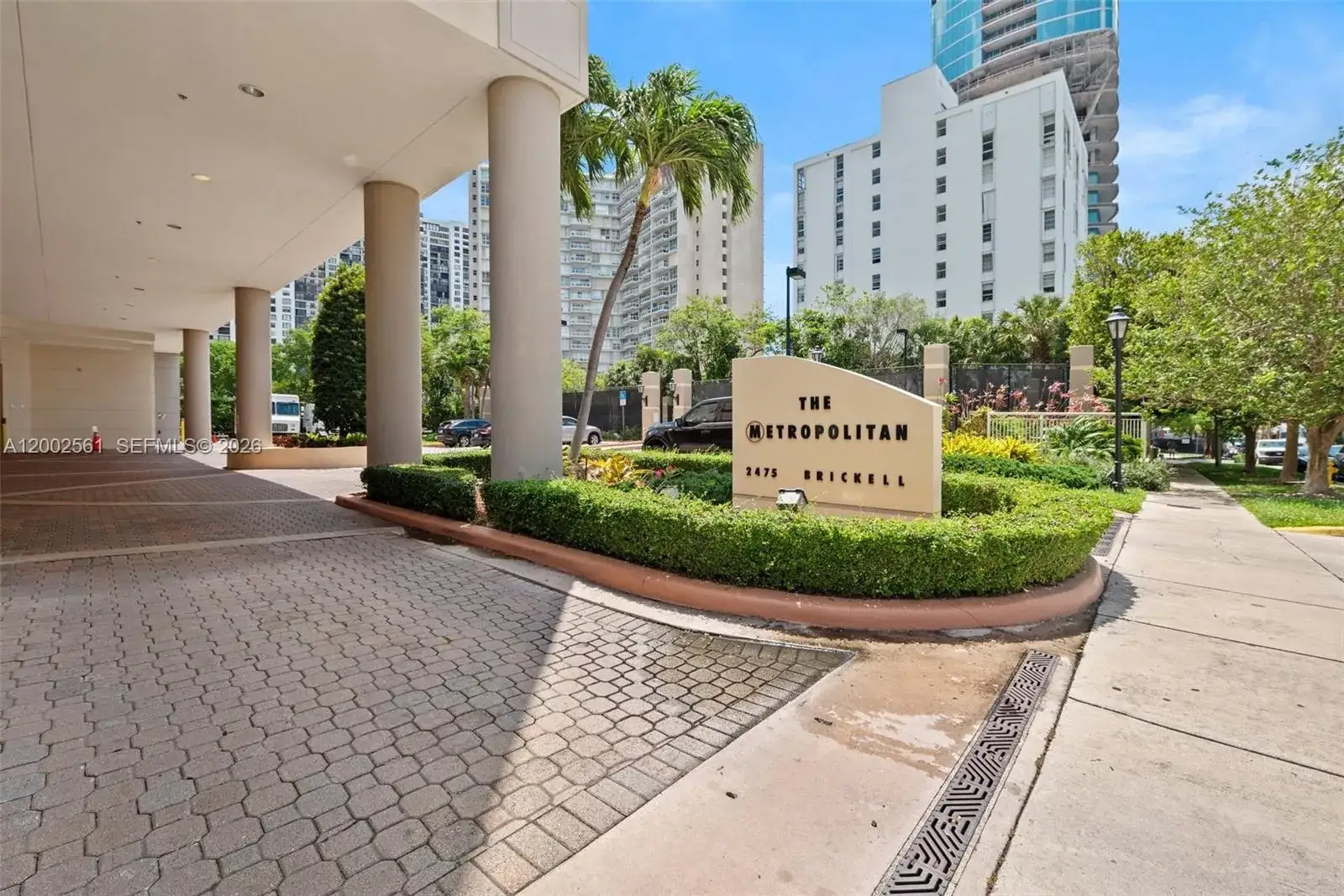 1 bedroom 1 bath Residential for sale at 2475 Brickell Ave # 1805, Miami FL 33129