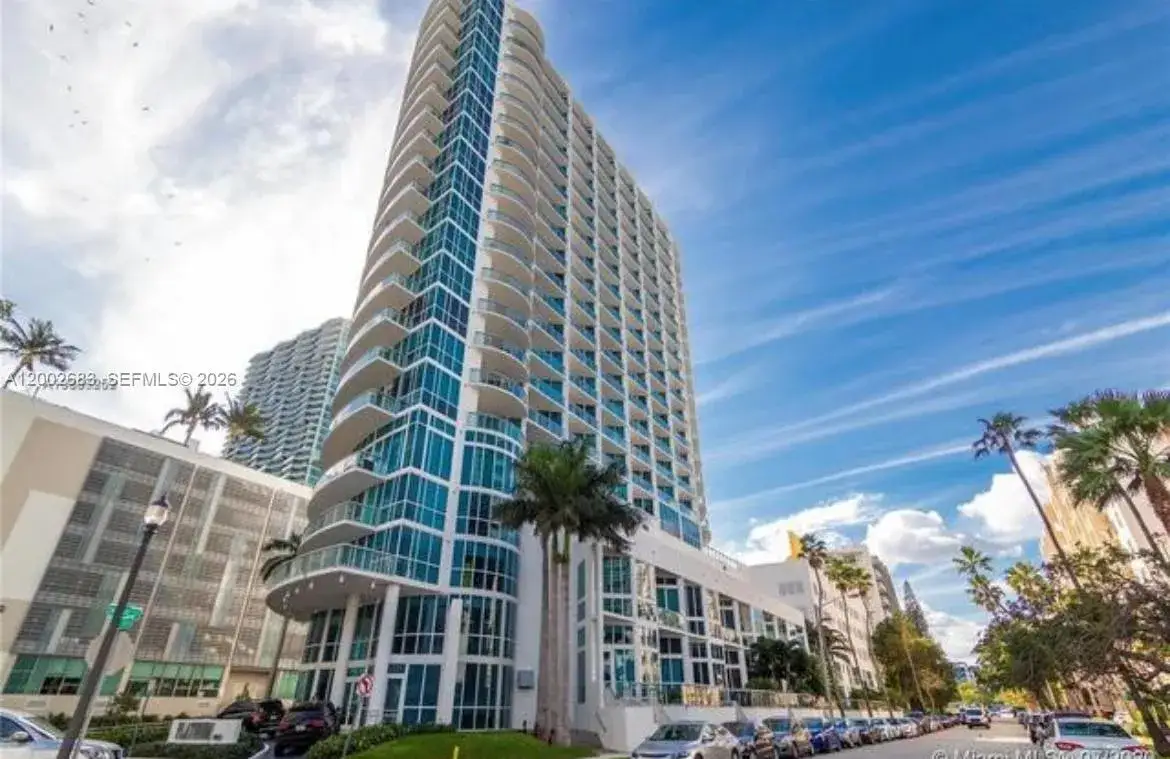 2 bedroom 2 bath Residential for sale at 480 NE 30th St # 903, Miami FL 33137