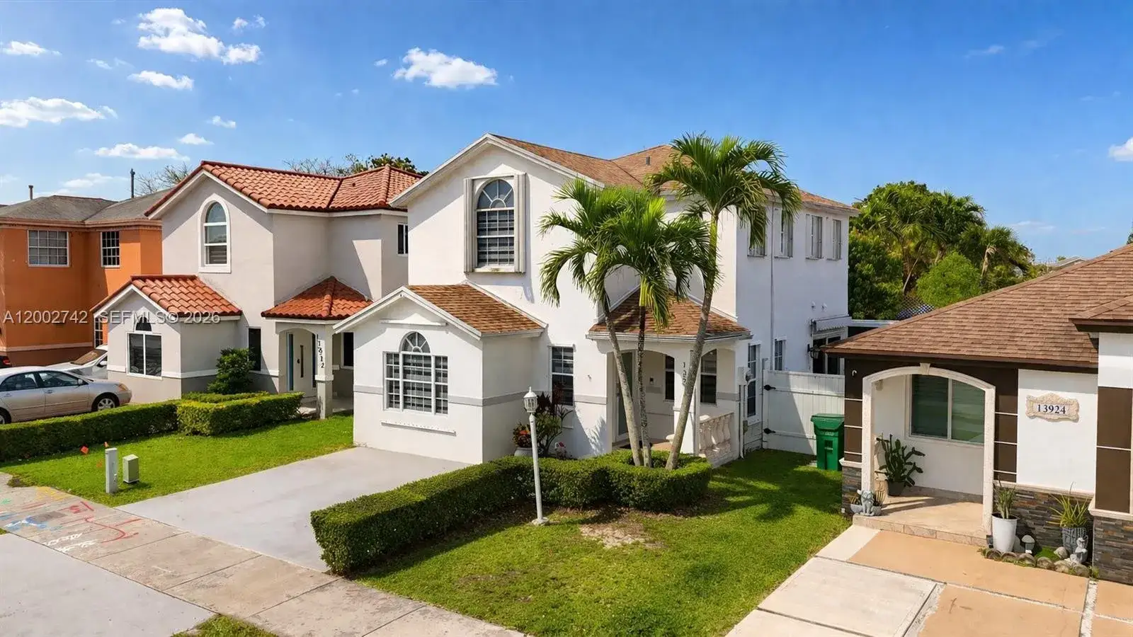 3 bedroom 2 bath Residential for sale at 13918 SW 161st Ter, Miami FL 33177