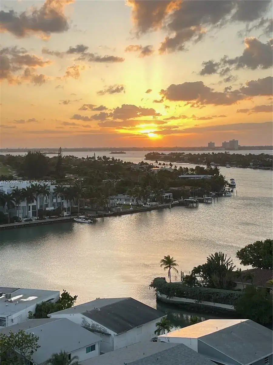 2 bedroom 2 bath Residential for sale at 7441 Wayne Ave # 11A, Miami Beach FL 33141