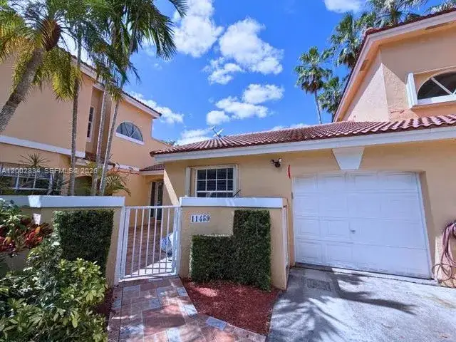 3 bedroom 2 bath Residential for sale at 11459 Lakeview Dr # 7A, Coral Springs FL 33071