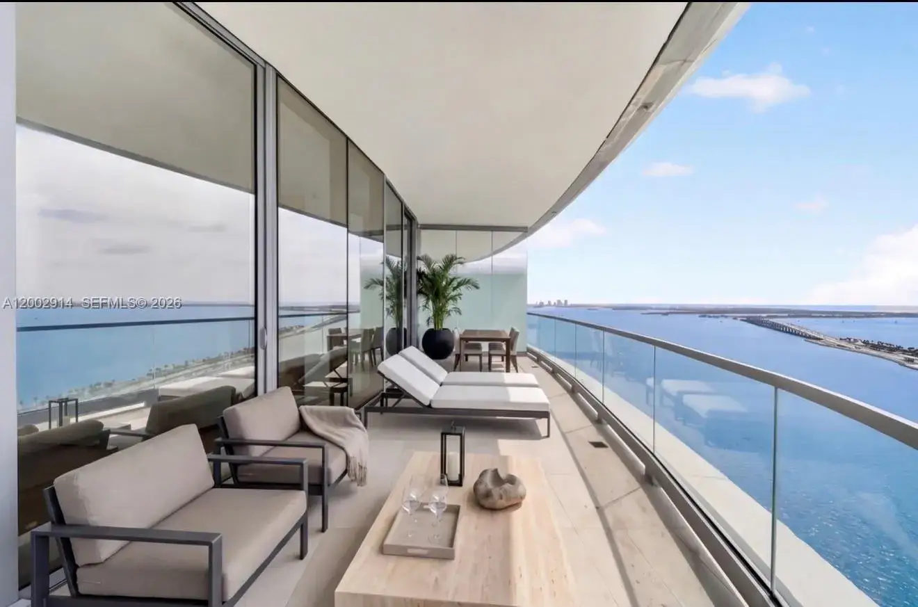 4 bedroom 4 bath Residential for sale at 175 SE 25 Rd # 2602, Miami FL 33129