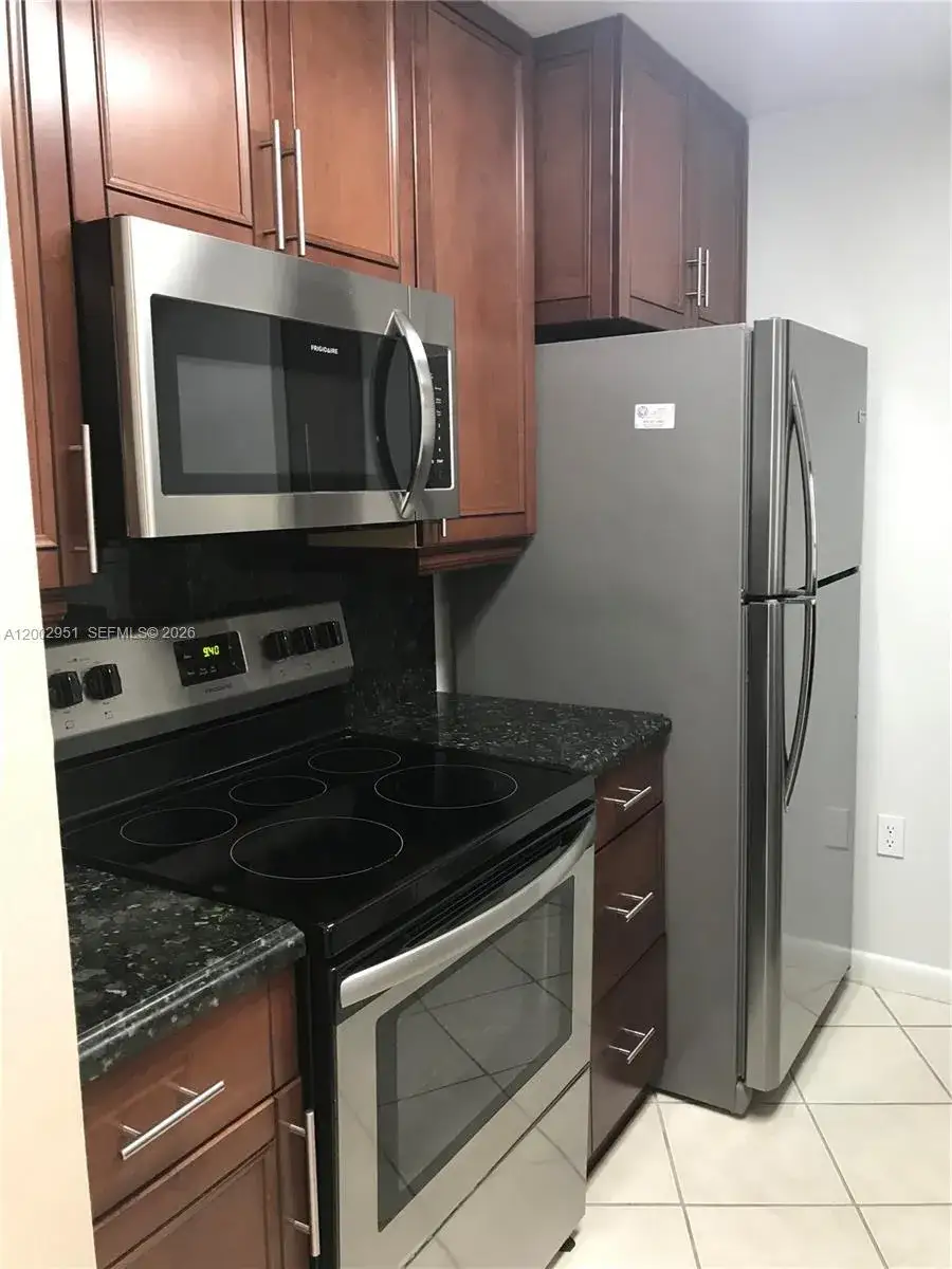 2 bedroom 2 bath Residential Lease for rent at 7075 NW 186th St # C408, Hialeah FL 33015