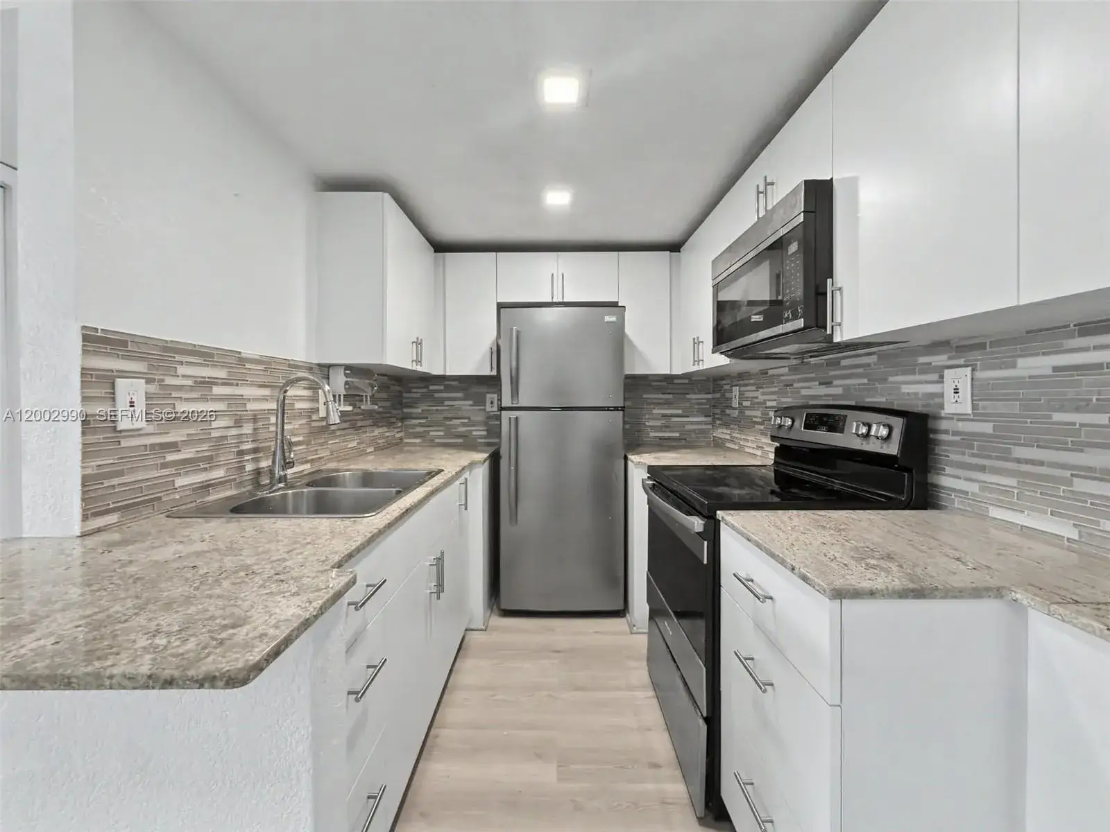 2 bedroom 1 bath Residential for sale at 606 W 81st St # 120, Hialeah FL 33014