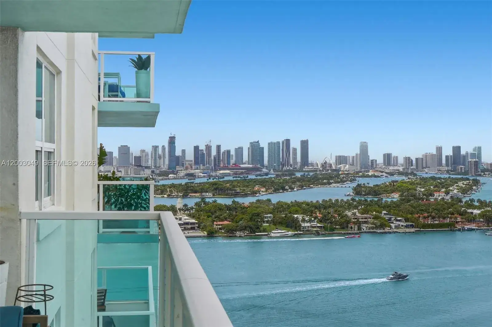 2 bedroom 2 bath Residential for sale at 650 West Ave # 2612, Miami Beach FL 33139
