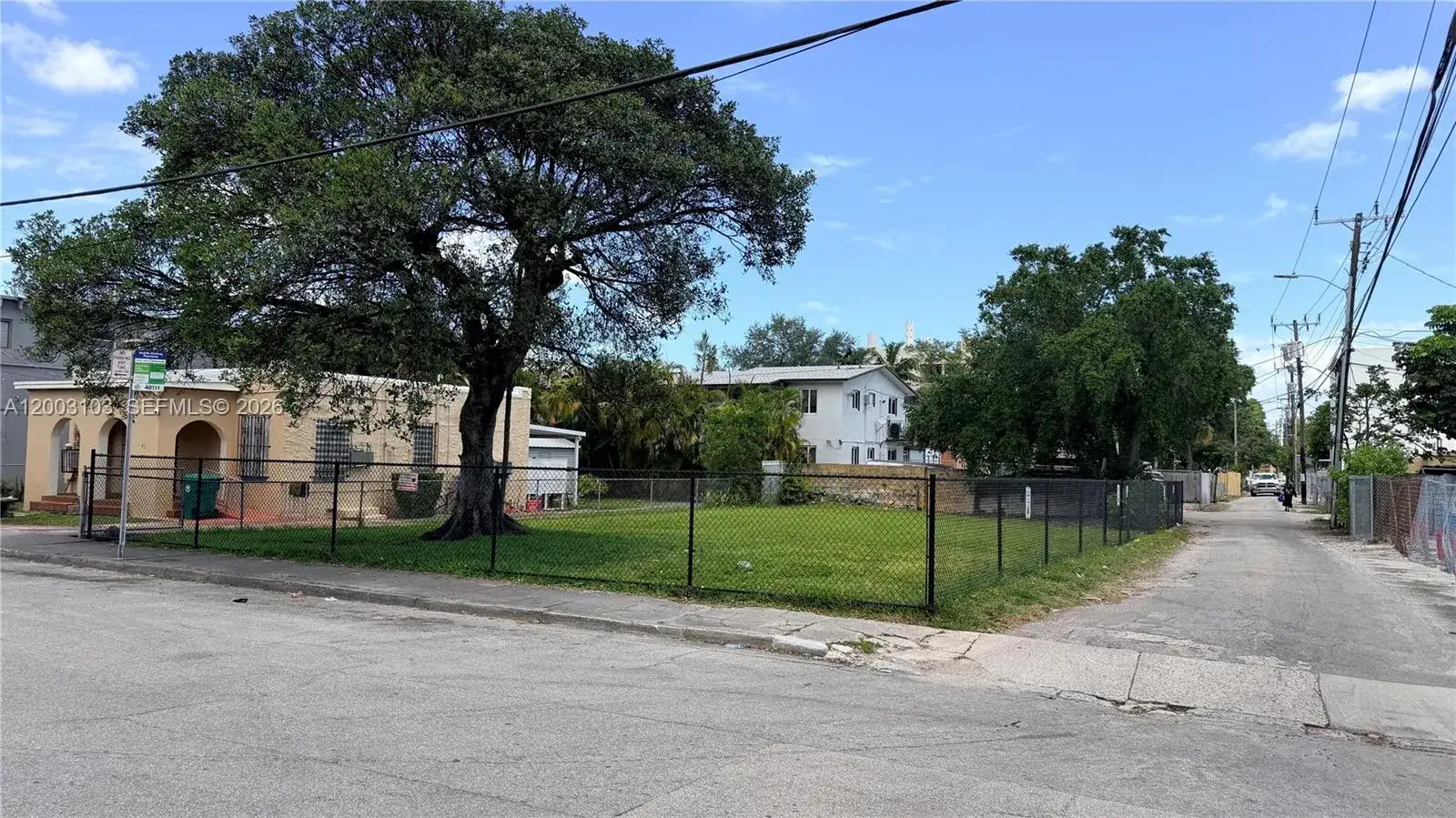 Commercial Land for sale at 33 NW 21st Ave, Miami FL 33125
