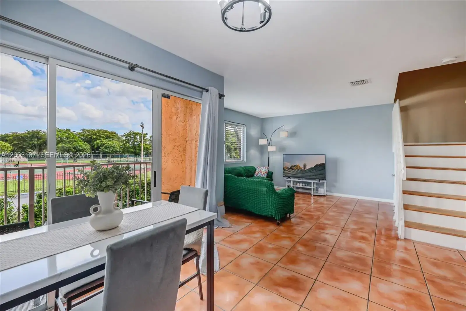 3 bedroom 2 bath Residential for sale at 6255 Kendale Lakes Cir # 218, Miami FL 33183