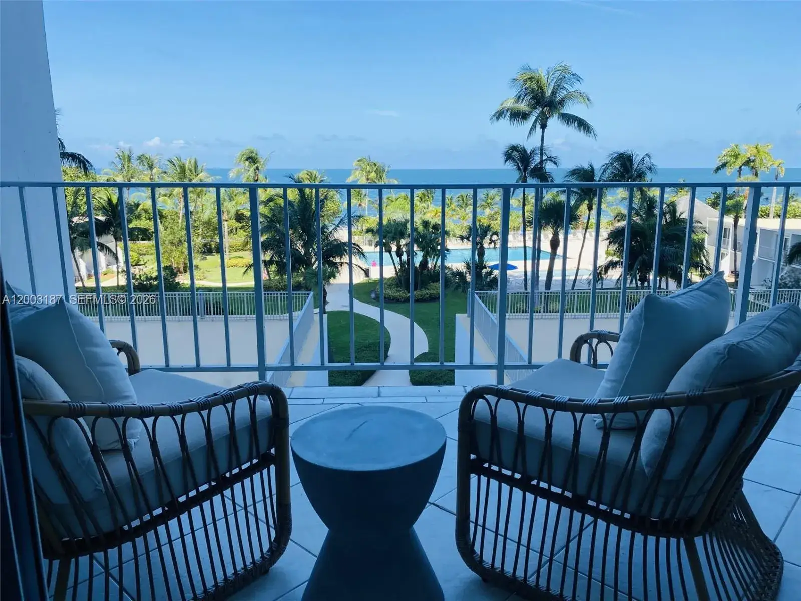 2 bedroom 2 bath Residential Lease for rent at 881 Ocean Dr # 3E, Key Biscayne FL 33149