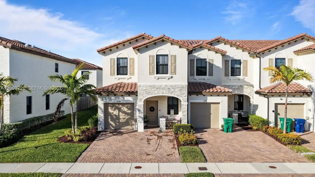 3 bedroom 2 bath Residential for sale at 11919 SW 247th Ter, Homestead FL 33032