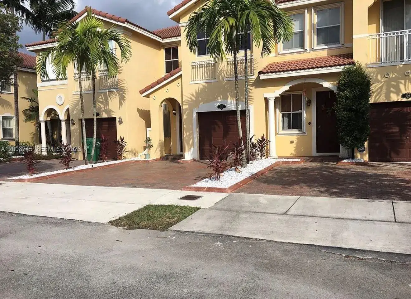 3 bedroom 2 bath Residential Lease for rent at 905 SW 149th Ct # 905, Miami FL 33194