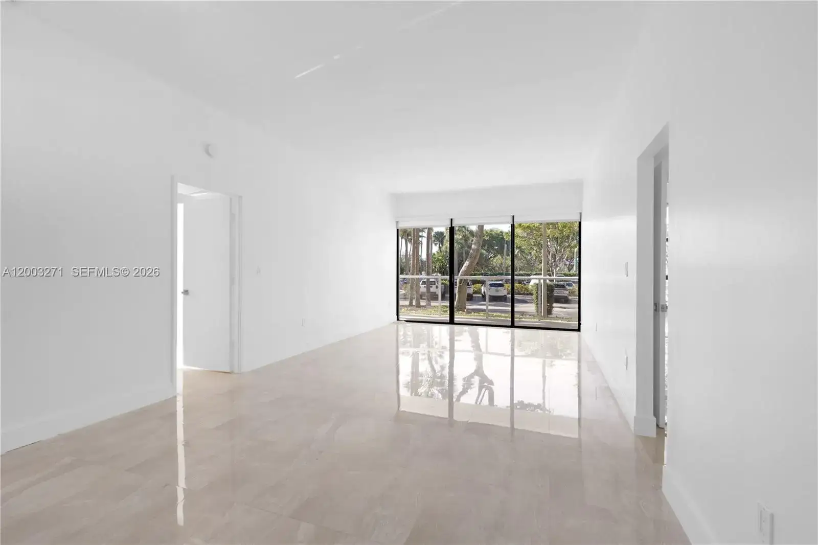 2 bedroom 2 bath Residential for sale at 3731 N Country Club Dr # 124, Aventura FL 33180