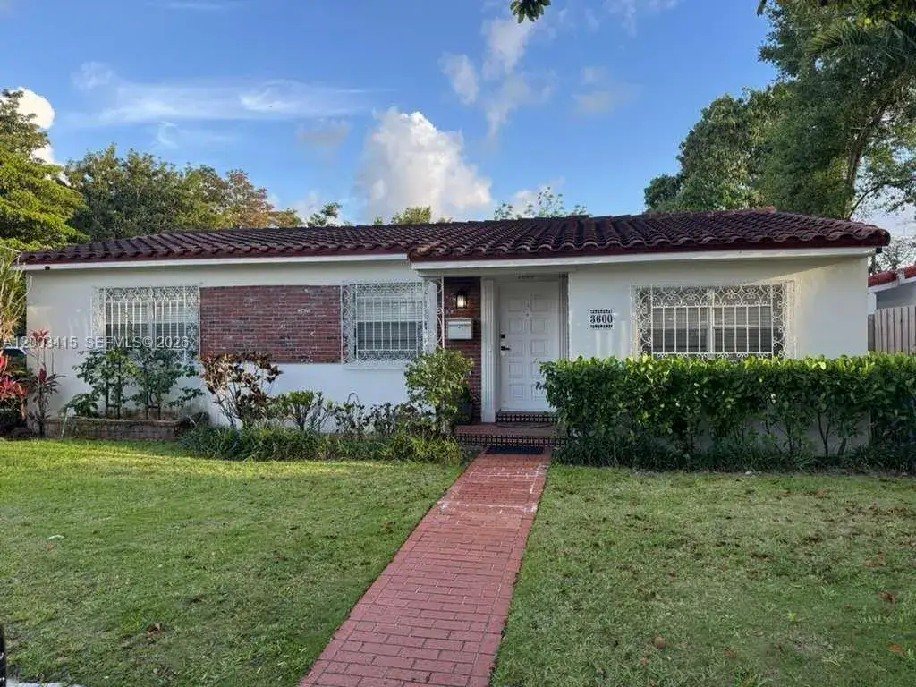 3 bedroom 2 bath Residential Lease for rent at 3600 SW 26th St # 0, Miami FL 33133