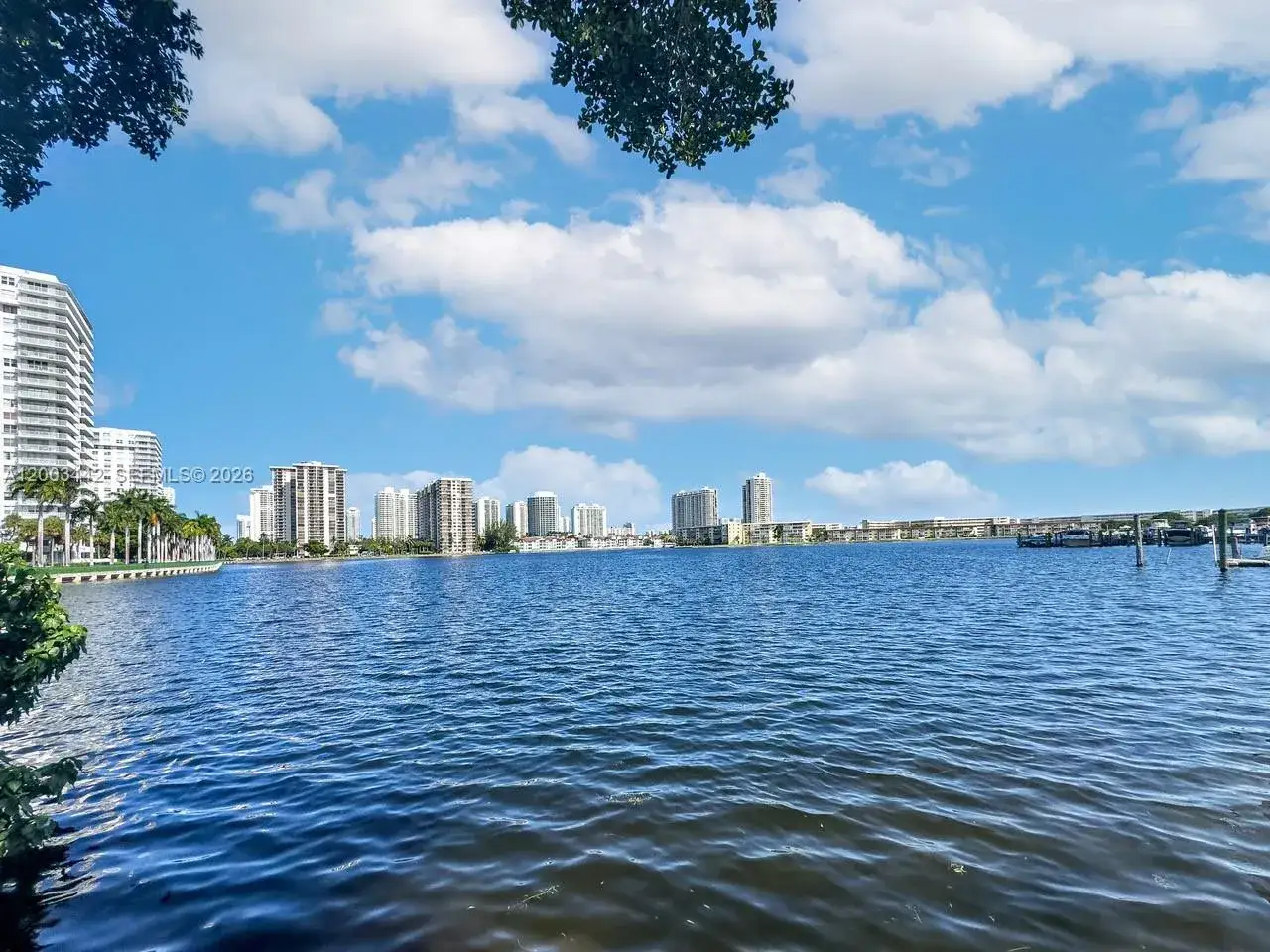 1 bedroom 1 bath Residential for sale at 2750 NE 183rd St # 407, Aventura FL 33160