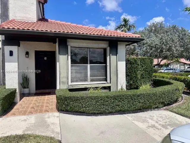 2 bedroom 2 bath Residential for sale at 15070 SW 49th Ln # D106, Miami FL 33185