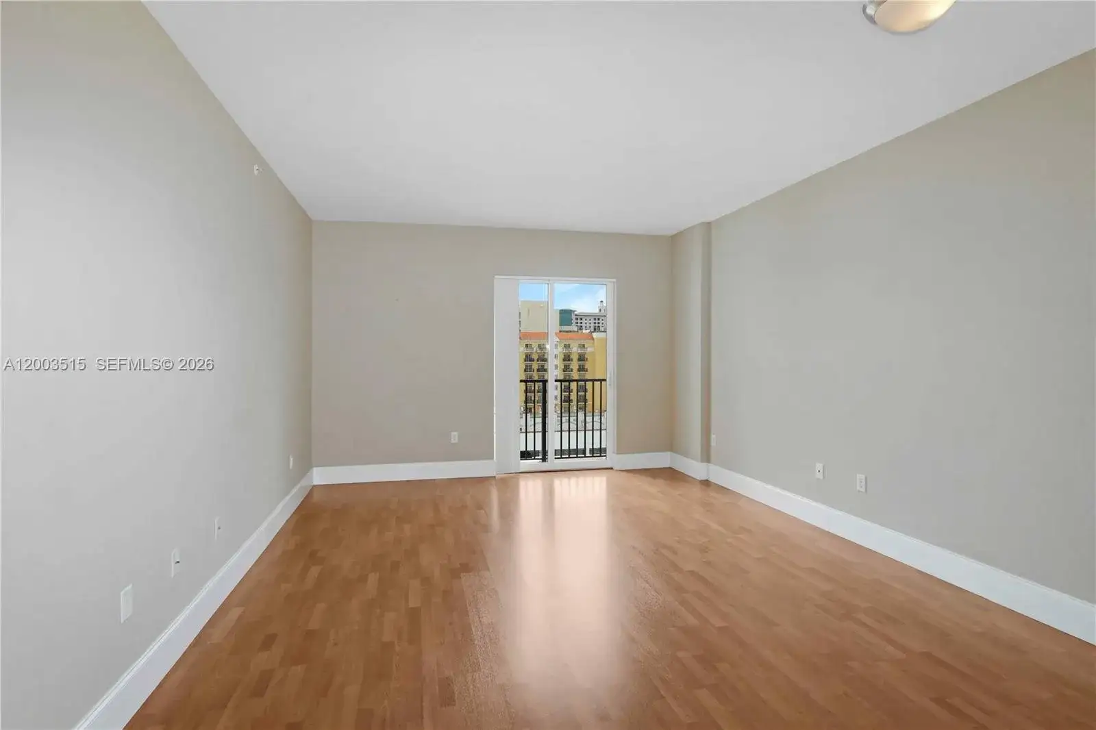 1 bedroom 1 bath Residential for sale at 10 Aragon Ave # 818, Coral Gables FL 33134