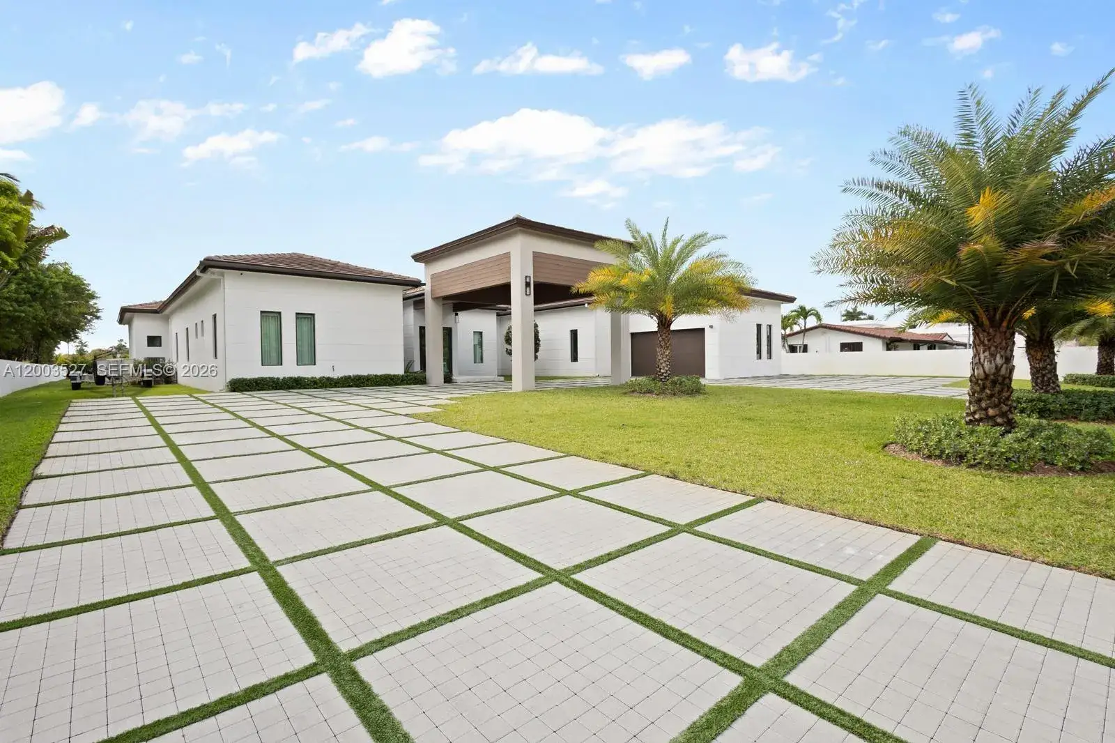 6 bedroom 5 bath Residential Lease for rent at 80 NW 129th Ave # 0, Miami FL 33182