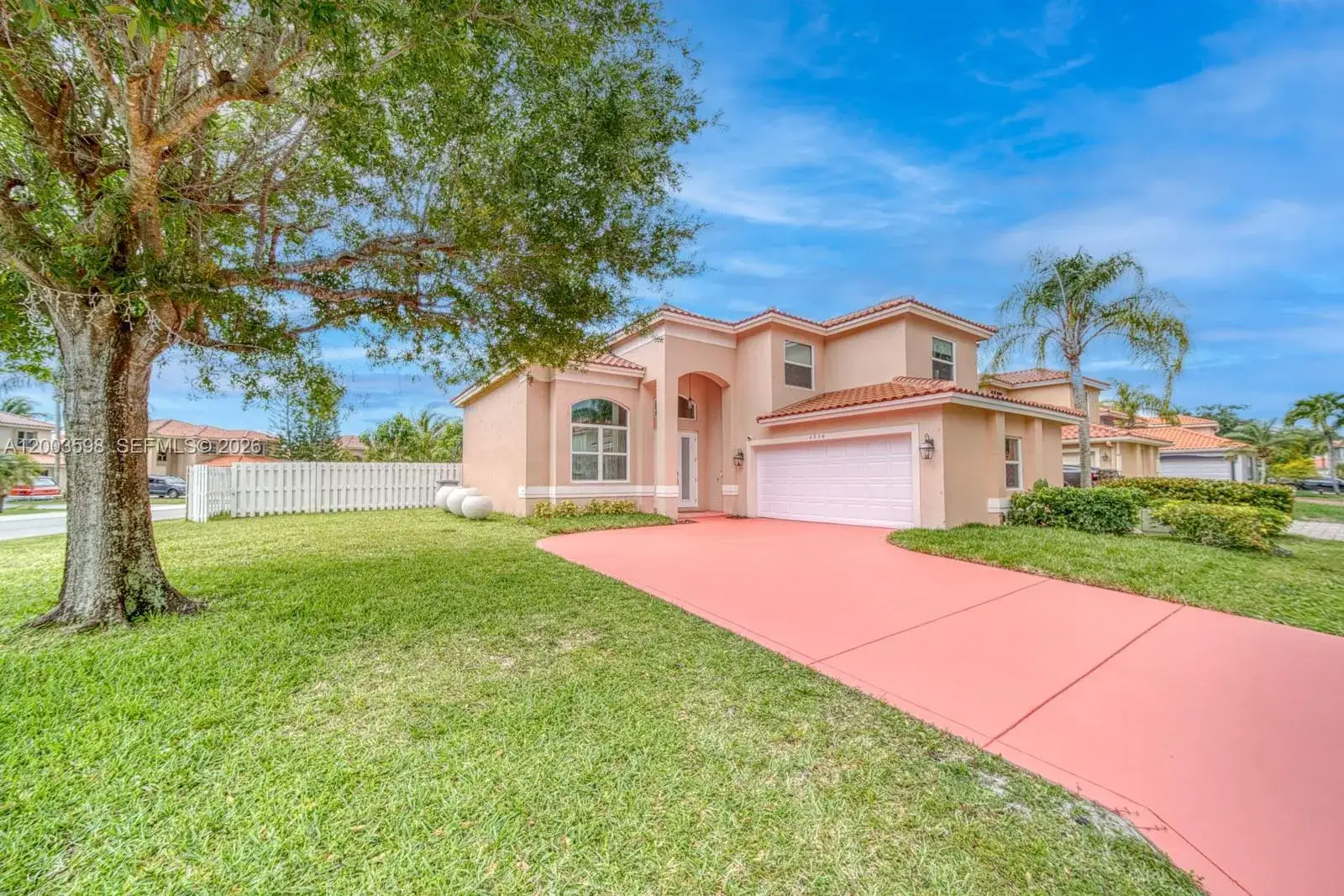 4 bedroom 3 bath Residential for sale at 6554 Geneva St, Lake Worth FL 33467