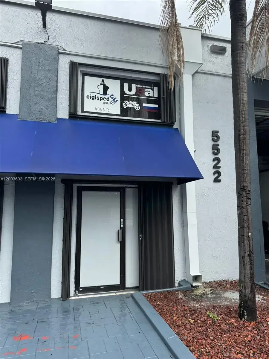Commercial Sale for sale at 5522 NW 72nd Ave # 5522, Miami FL 33166