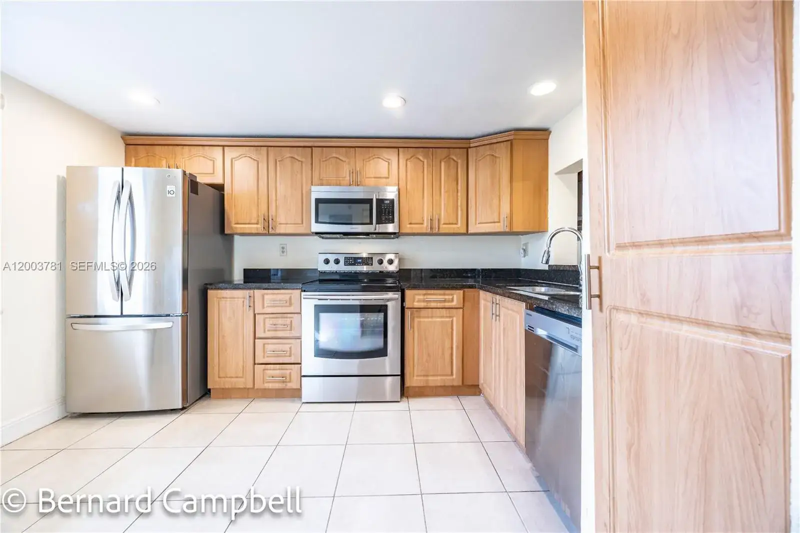2 bedroom 2 bath Residential for sale at 3940 Inverrary Blvd # A, Lauderhill FL 33319