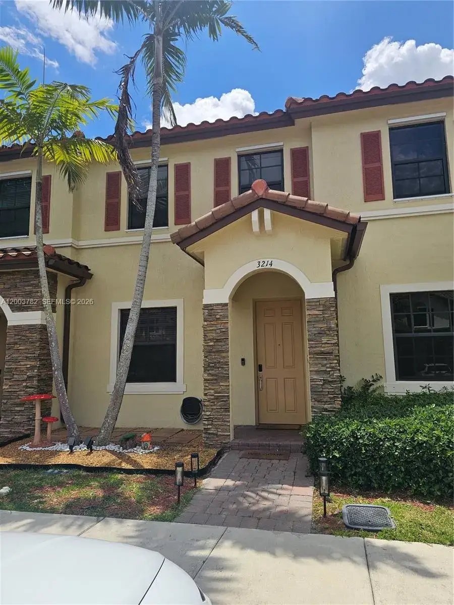 2 bedroom 2 bath Residential for sale at 3214 SE 4th Ct, Homestead FL 33033