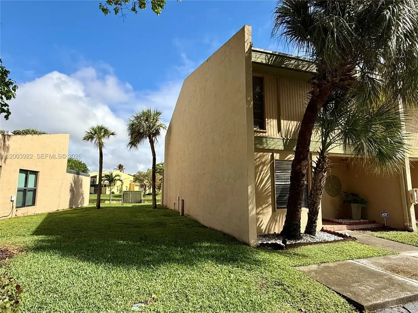 3 bedroom 2 bath Residential for sale at 9251 NW 14th Ct # 257, Pembroke Pines FL 33024