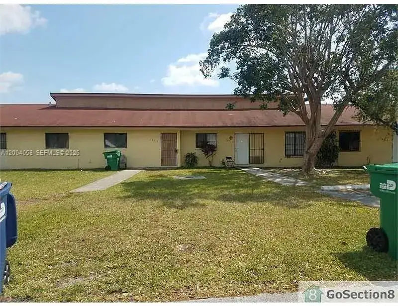 3 bedroom 2 bath Residential for sale at 28311 SW 141st Pl, Homestead FL 33033