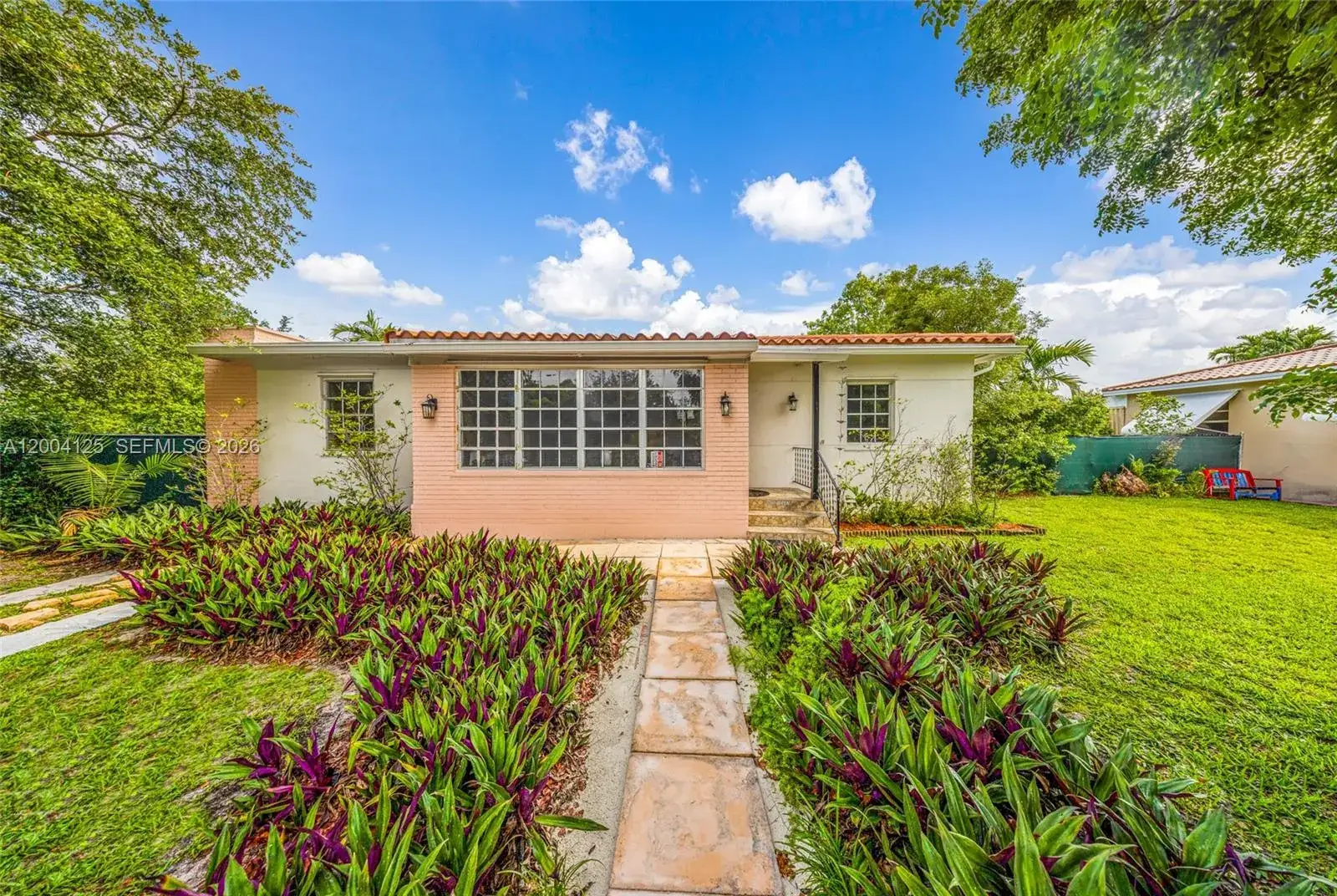 3 bedroom 2 bath Residential for sale at 1061 Wren Ave, Miami Springs FL 33166