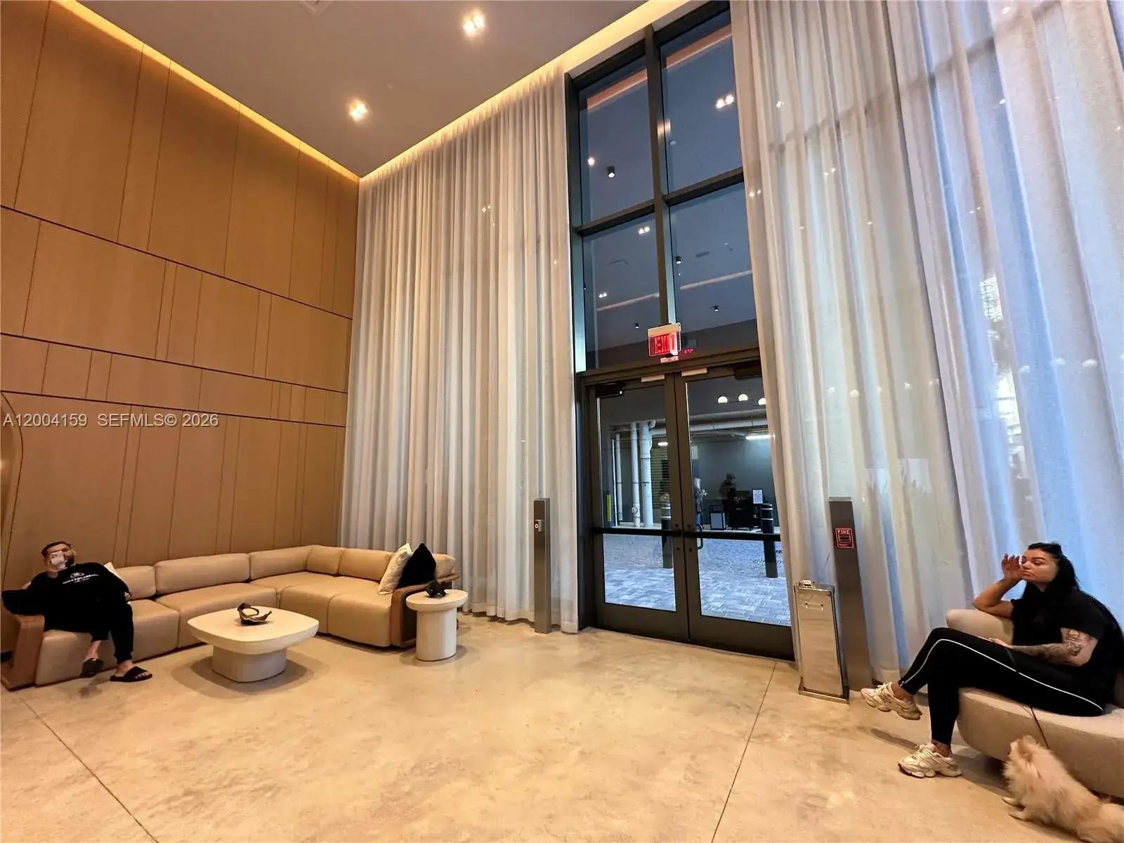 2 bedroom 2 bath Residential Lease for rent at 121 NE 5 # 2712, Miami FL 33132