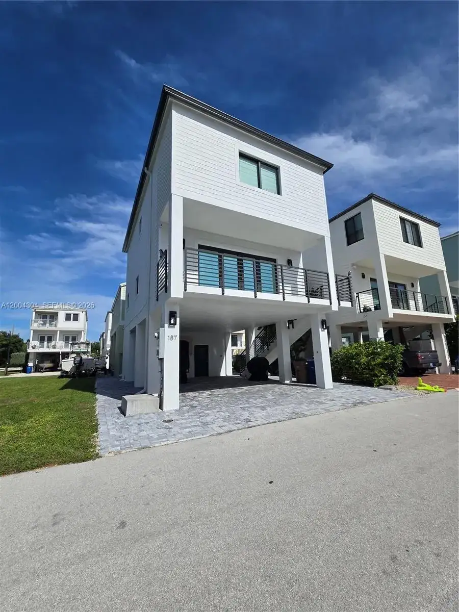 3 bedroom 2 bath Residential for sale at 94825 Overseas Hwy #187, Key Largo FL 33037