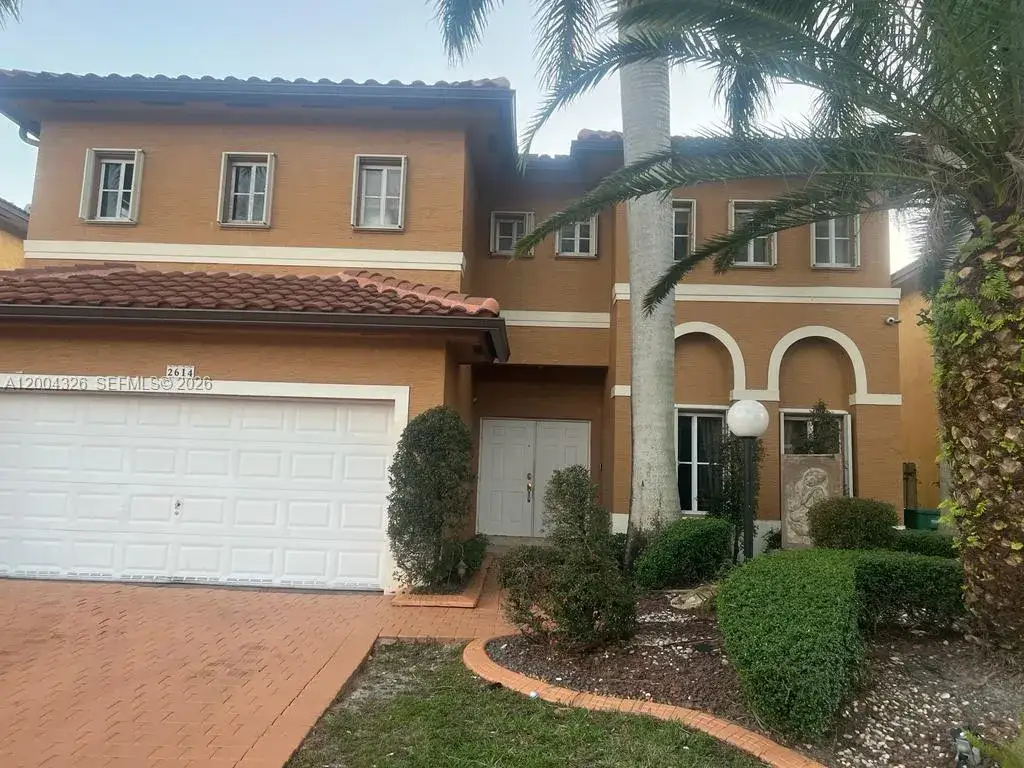 3 bedroom 3 bath Residential for sale at 2614 NE 41st Rd, Homestead FL 33033