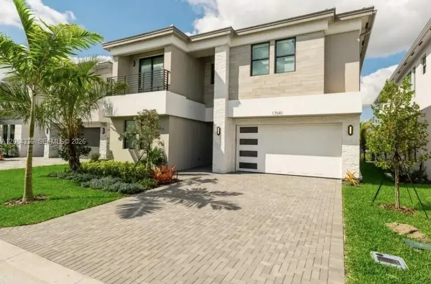 5 bedroom 7 bath Residential Lease for rent at 17041 Teton River Rd, Boca Raton FL 33496