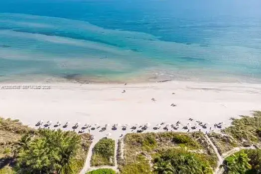 2 bedroom 2 bath Residential Lease for rent at 151 Crandon Blvd # 444, Key Biscayne FL 33149