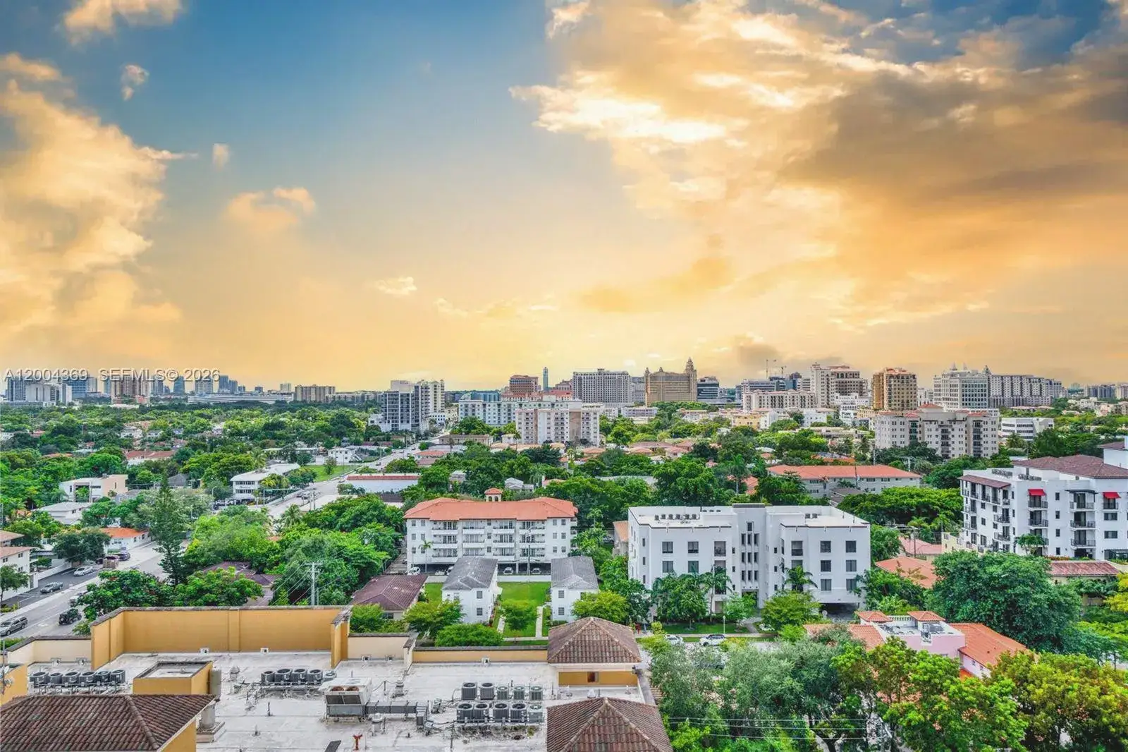 1 bedroom 1 bath Residential for sale at 888 S Douglas Rd # 1512, Coral Gables FL 33134