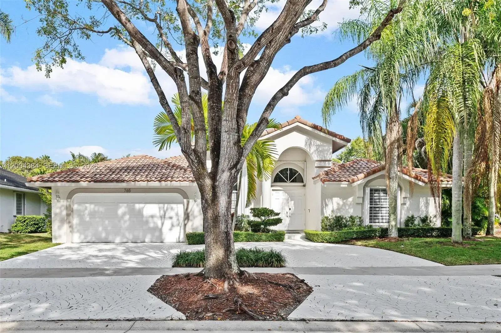5 bedroom 3 bath Residential for sale at 765 Bayside Ln, Weston FL 33326