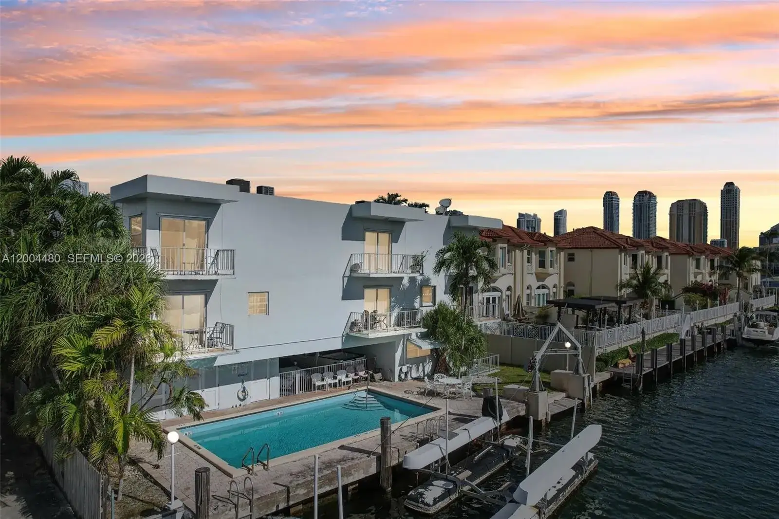 2 bedroom 2 bath Residential for sale at 3862 NE 171st St, North Miami Beach FL 33160