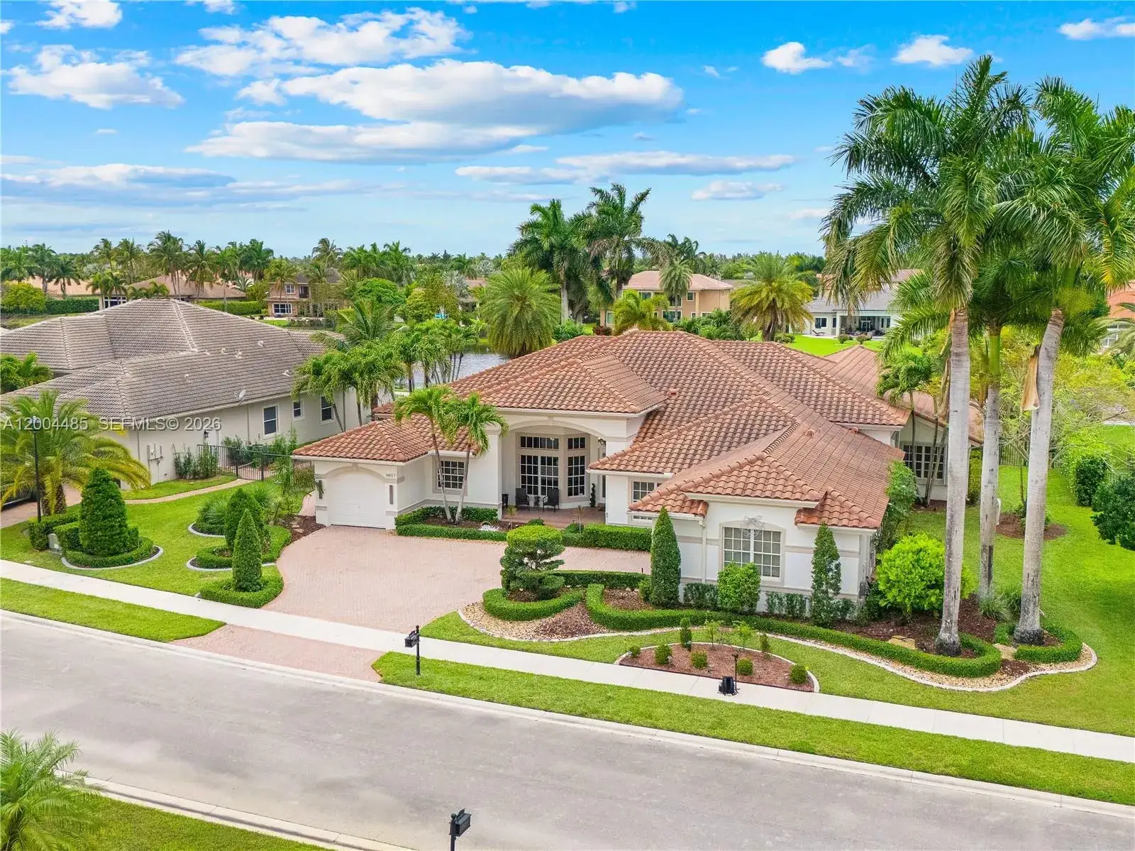 6 bedroom 5 bath Residential for sale at 14857 SW 38th St, Davie FL 33331