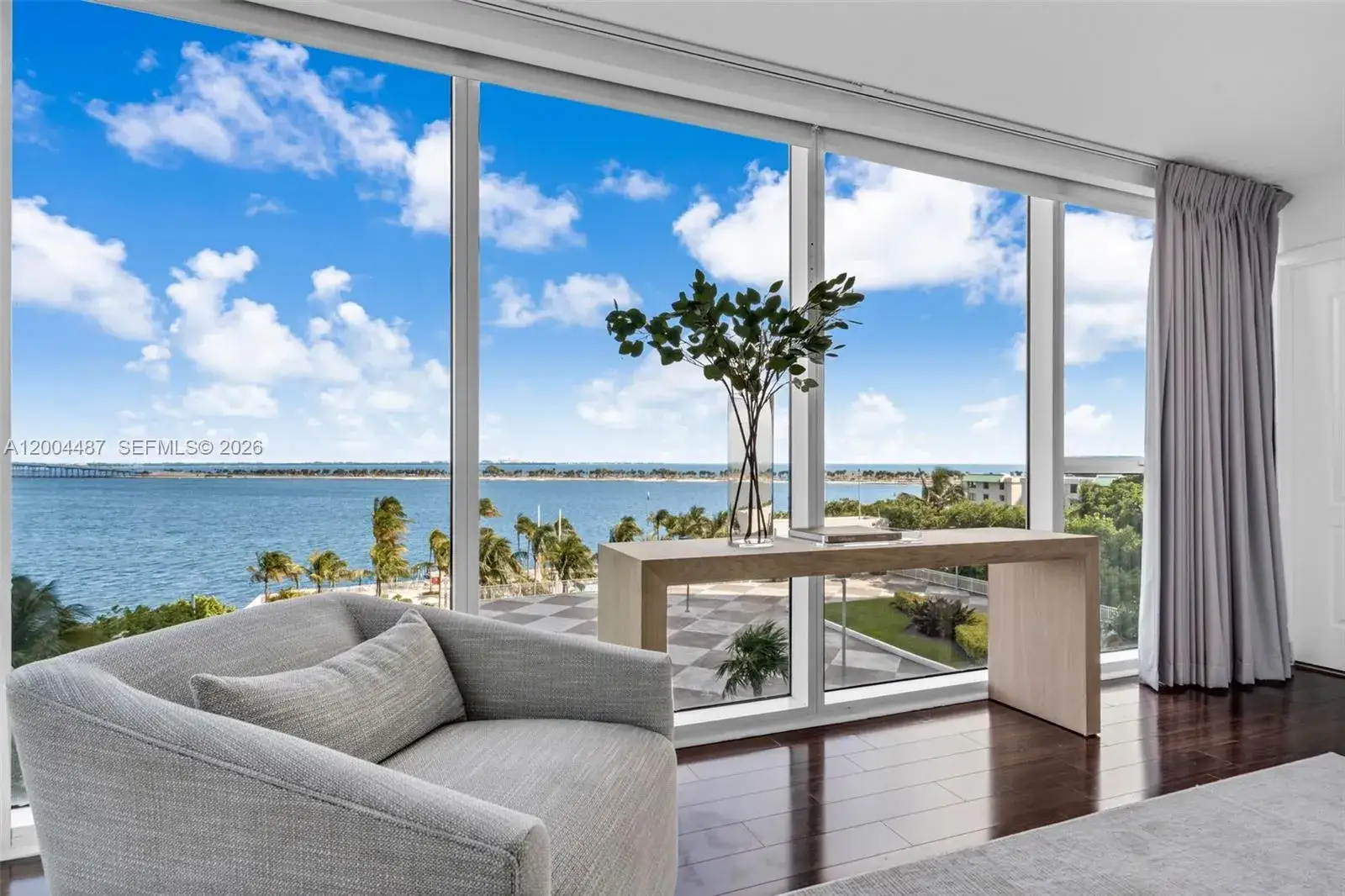2 bedroom 2 bath Residential for sale at 2101 Brickell Ave # 306, Miami FL 33129