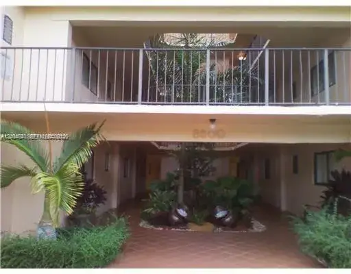 3 bedroom 2 bath Residential Lease for rent at 8600 SW 133rd Ave Rd # 413, Miami FL 33183