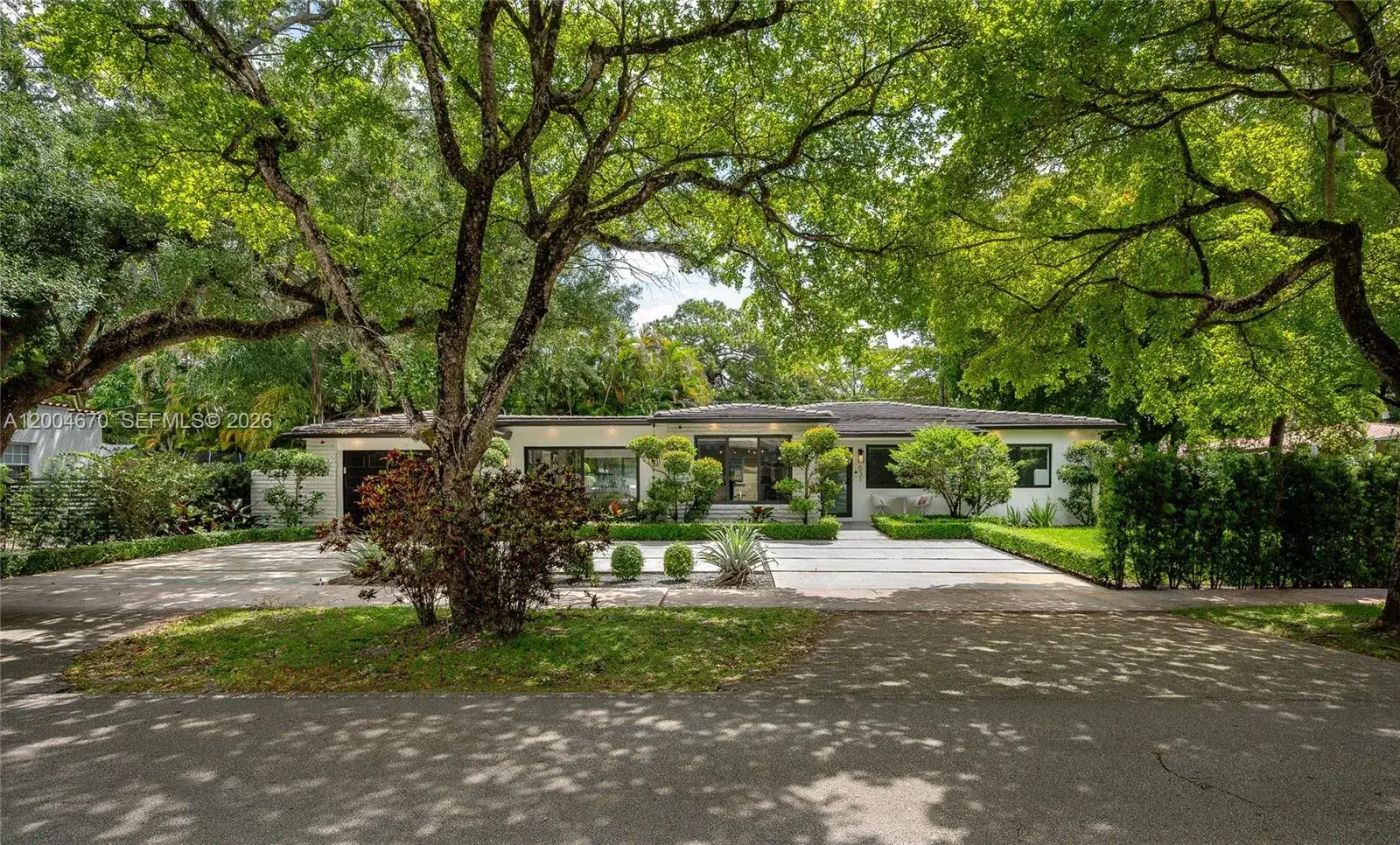 3 bedroom 3 bath Residential for sale at 831 Cortez St, Coral Gables FL 33134