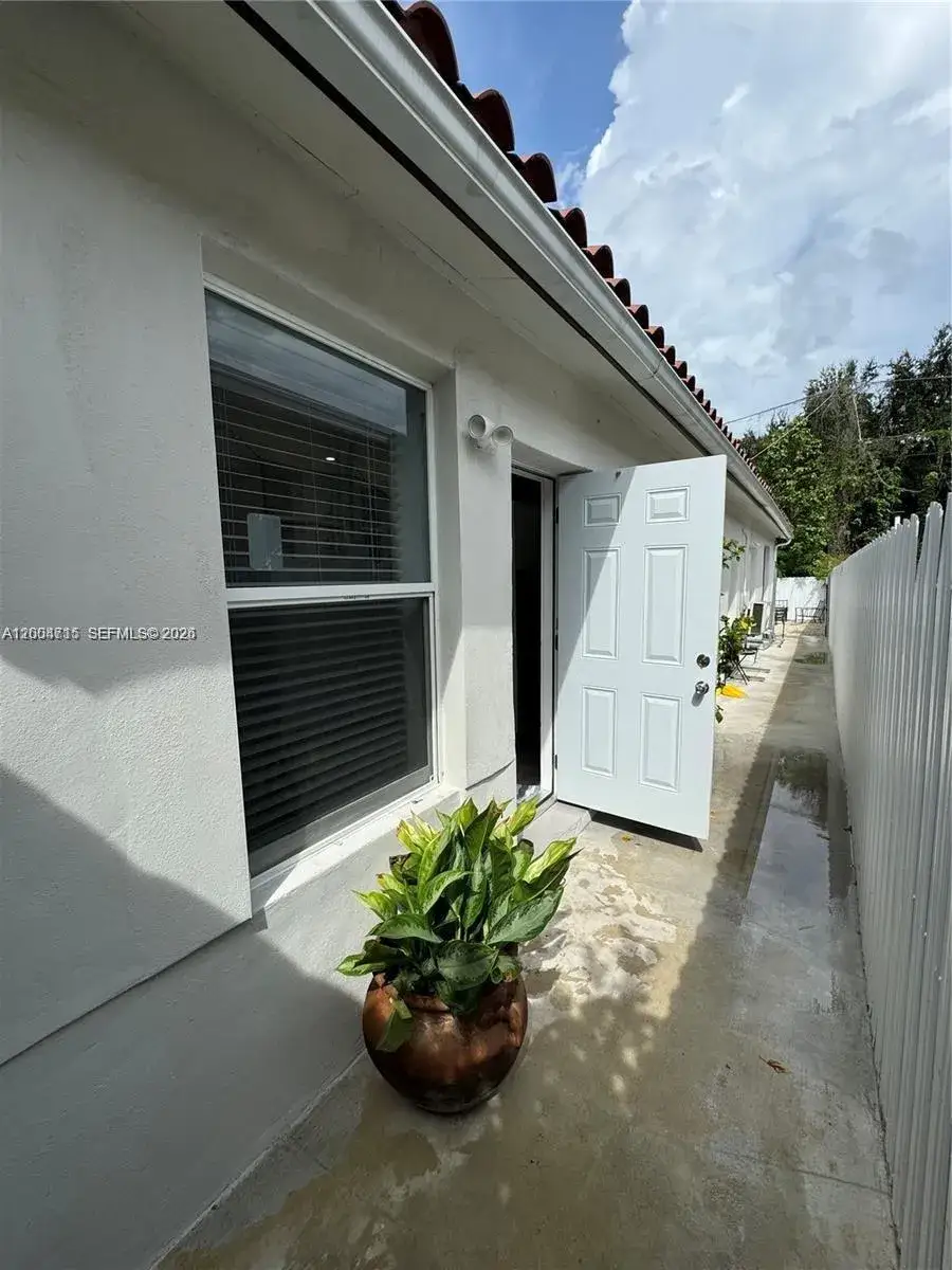 1 bath Residential Lease for rent at 6335 N Miami Ave # 3, Miami FL 33150