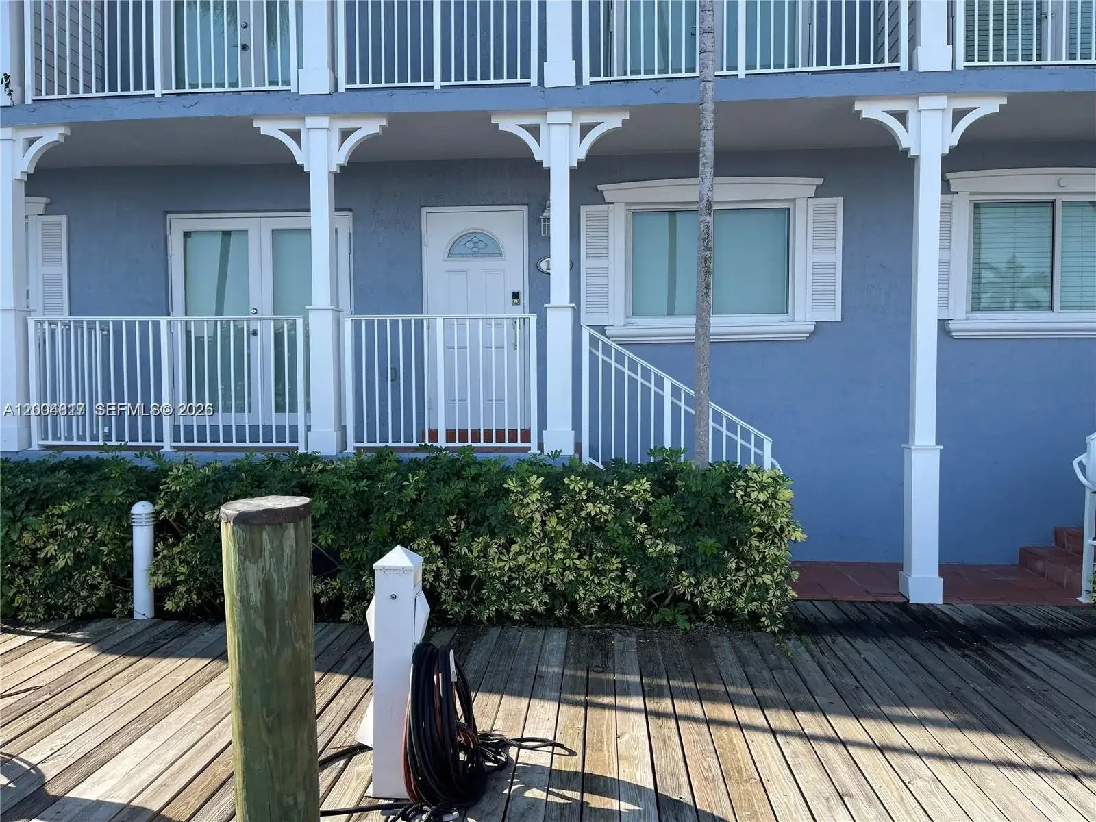 2 bedroom 2 bath Residential Lease for rent at 2415 NW 16th St Rd # 102, Miami FL 33125