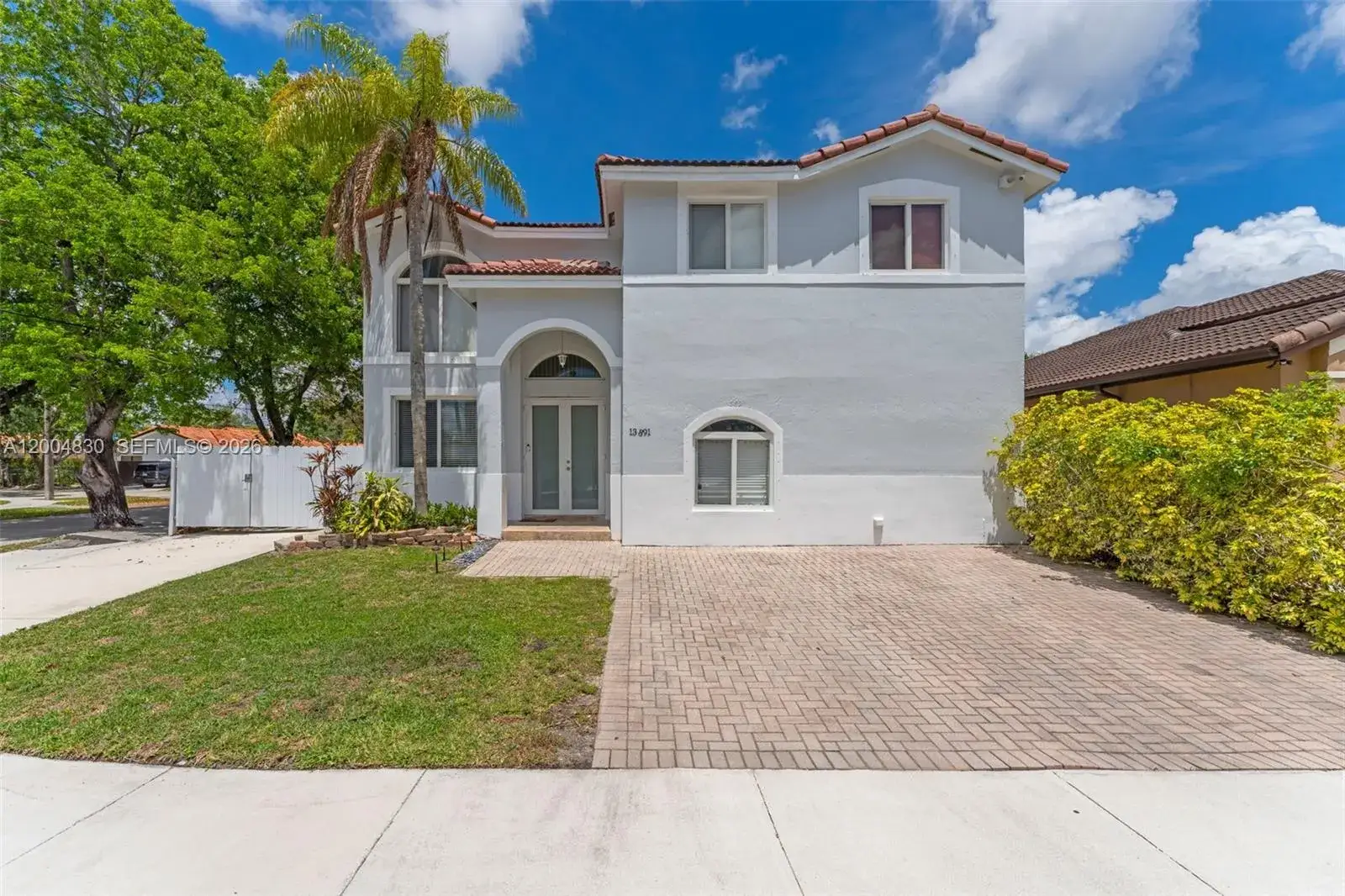 4 bedroom 3 bath Residential for sale at 13891 SW 39th Ter, Miami FL 33175