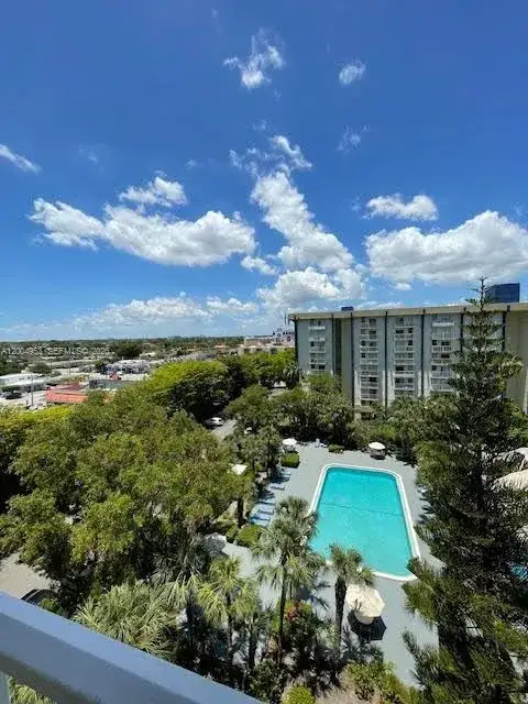 1 bedroom 1 bath Residential for sale at 4550 NW 9th St # 803E, Miami FL 33126