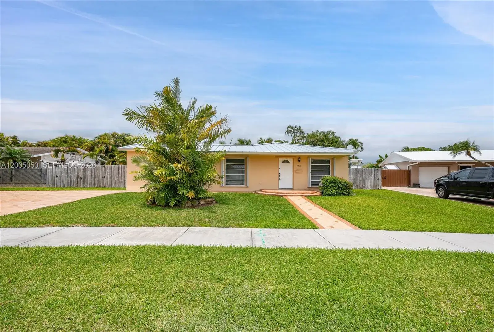 3 bedroom 2 bath Residential for sale at 9411 SW 185th Ter, Cutler Bay FL 33157